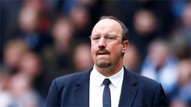 بينيتيز ينفي مطالبة لاعبي ريال مدريد له بخطط لعب معينة